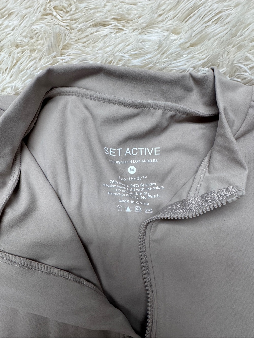 SET Active ‘Sportbody’ Cropped Half-Zip Top - Women’s Medium, Taupe - Picture 2 of 4